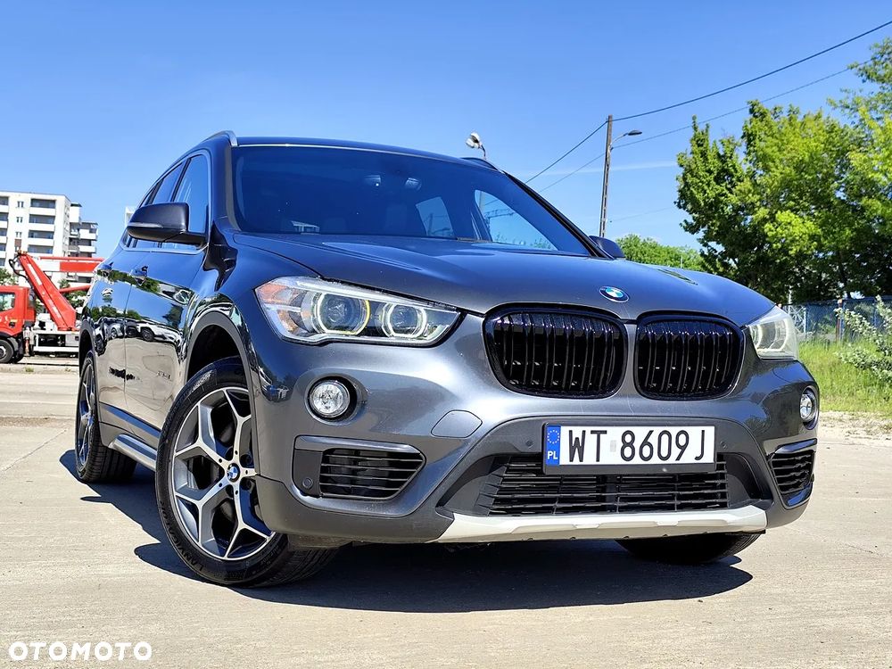 BMW X1 xDrive28i Sport Line - 3