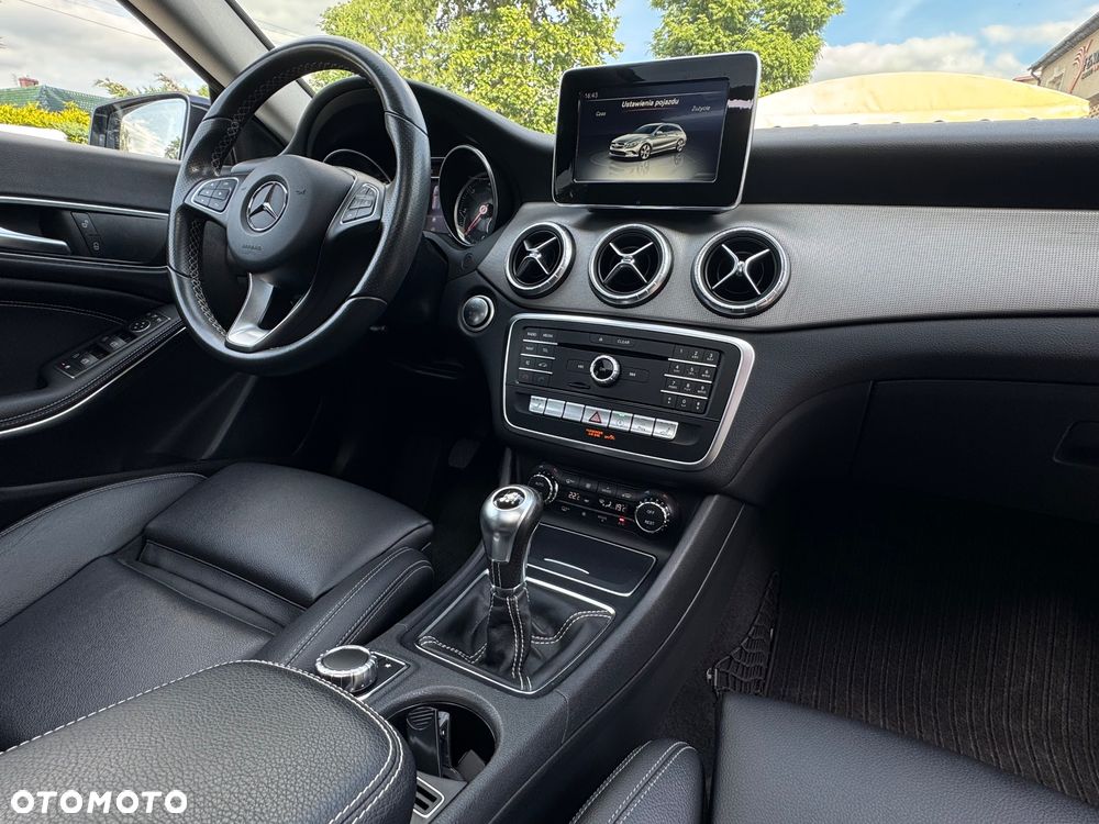 Mercedes-Benz CLA 180 d AMG Line - 8
