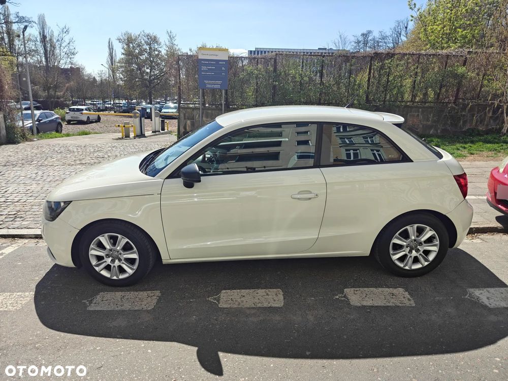 Audi A1 3-drzwiowe 1.6 TDI Ambition - 4