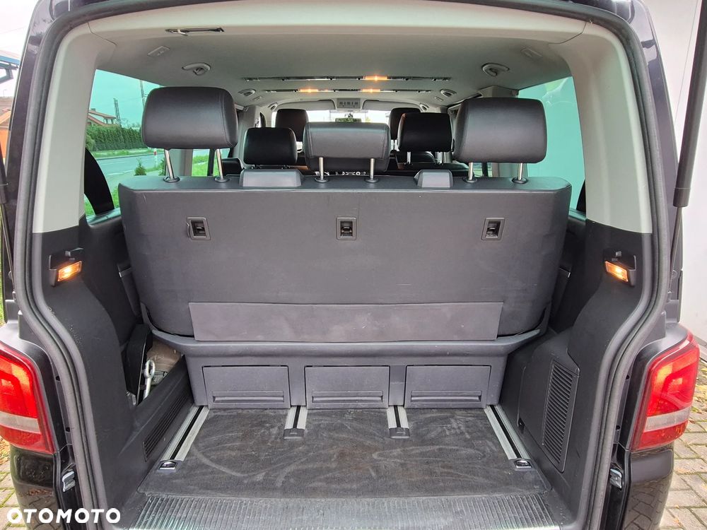 Volkswagen Multivan - 26
