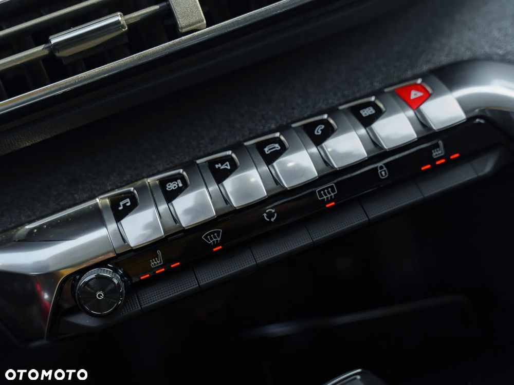 Peugeot 3008 1.6 THP Allure S&S EAT6 - 22