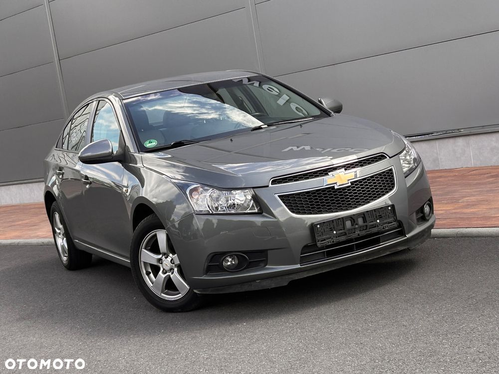 Chevrolet Cruze 1.8 LT - 11