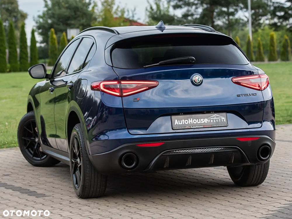 Alfa Romeo Stelvio 2.0 Turbo 16V AT8-Q4 Executive - 7