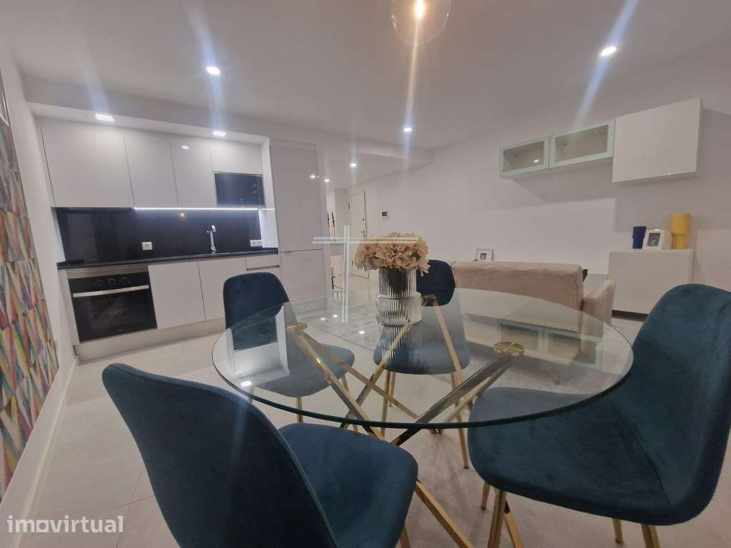 Apartamento para entrada imediata totalmente mobiliado e equipado c... - Grande imagem: 2/12