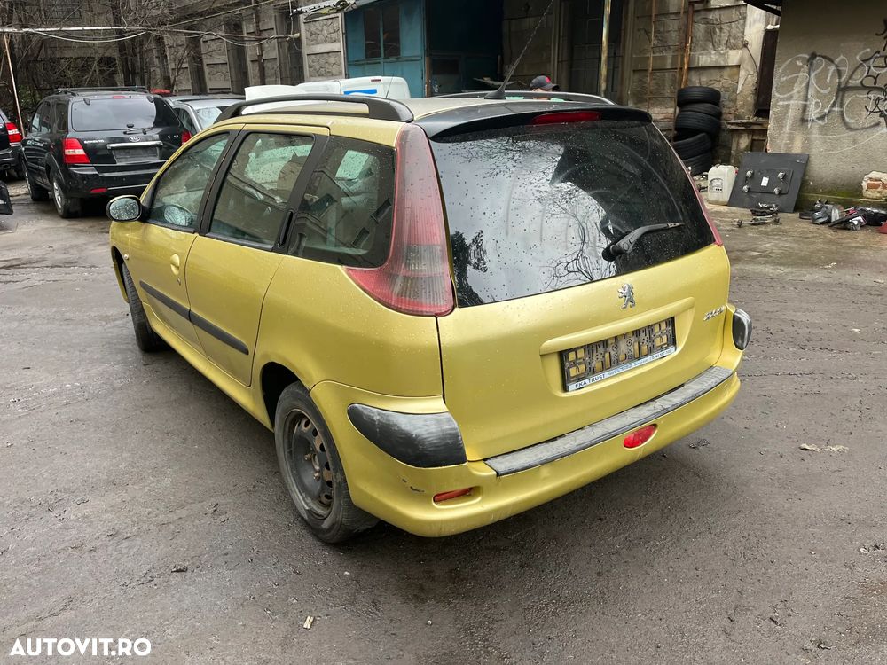 Dezmembrez Peugeot 206 SW break galben auriu 1,4 HDI 2005 - 6
