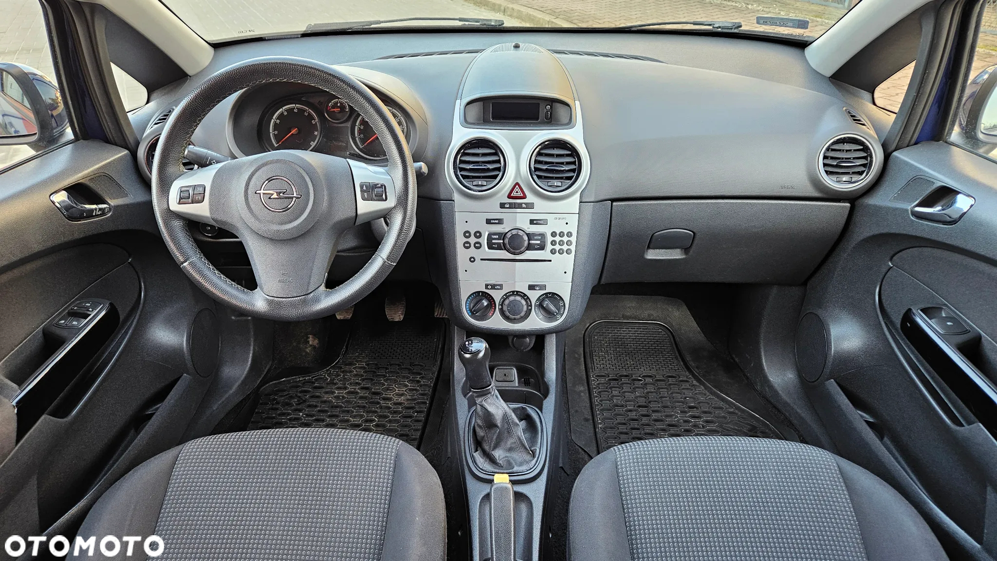 Opel Corsa 1.2 16V Essentia - 6
