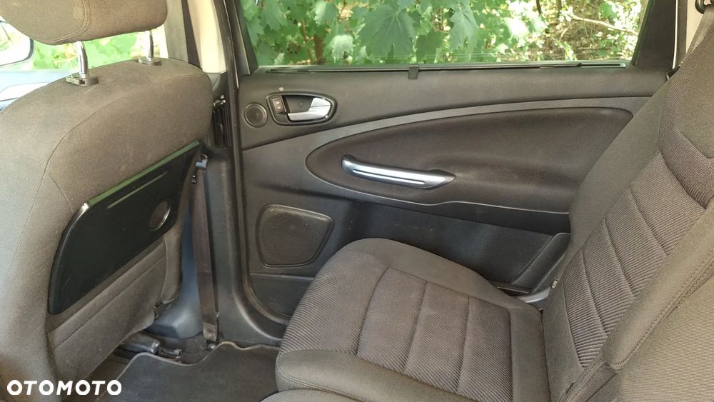 Ford S-Max 2.0 TDCi DPF Titanium - 30