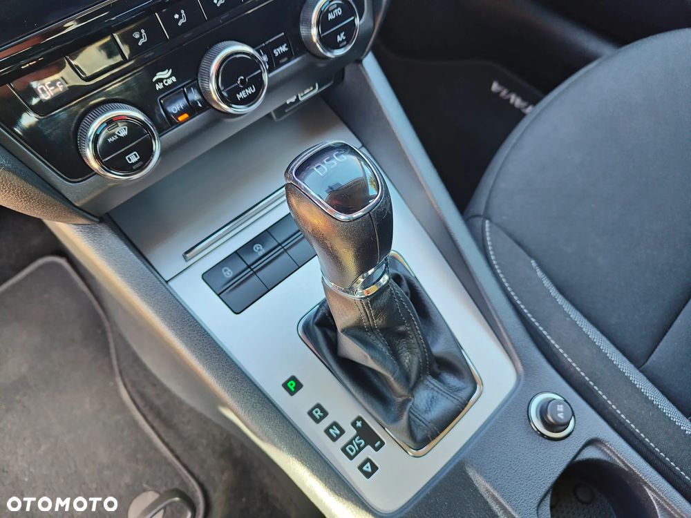 Skoda Octavia 1.5 TSI ACT Style DSG - 24