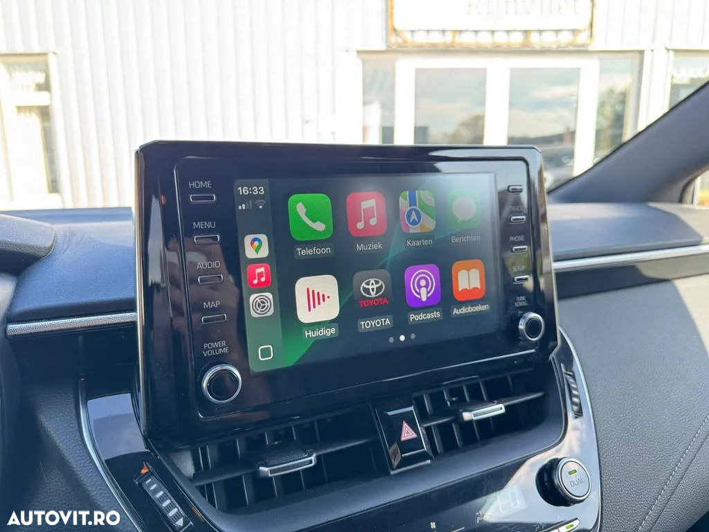 Toyota Corolla 1.8 Hybrid Touring Sports Business Edition - 30