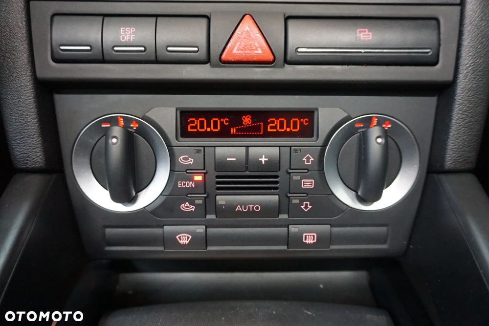 Audi A3 Sportback 2.0 TDI Ambition - 27