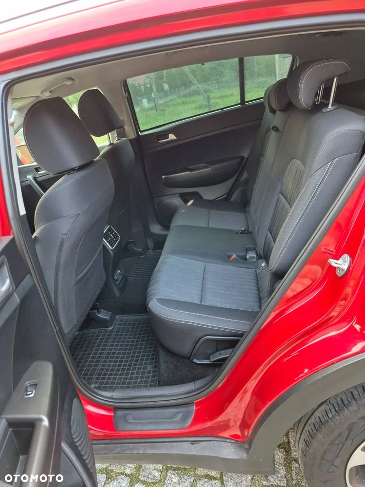 Kia Sportage 1.6 T-GDI Black Edition 2WD DCT - 4