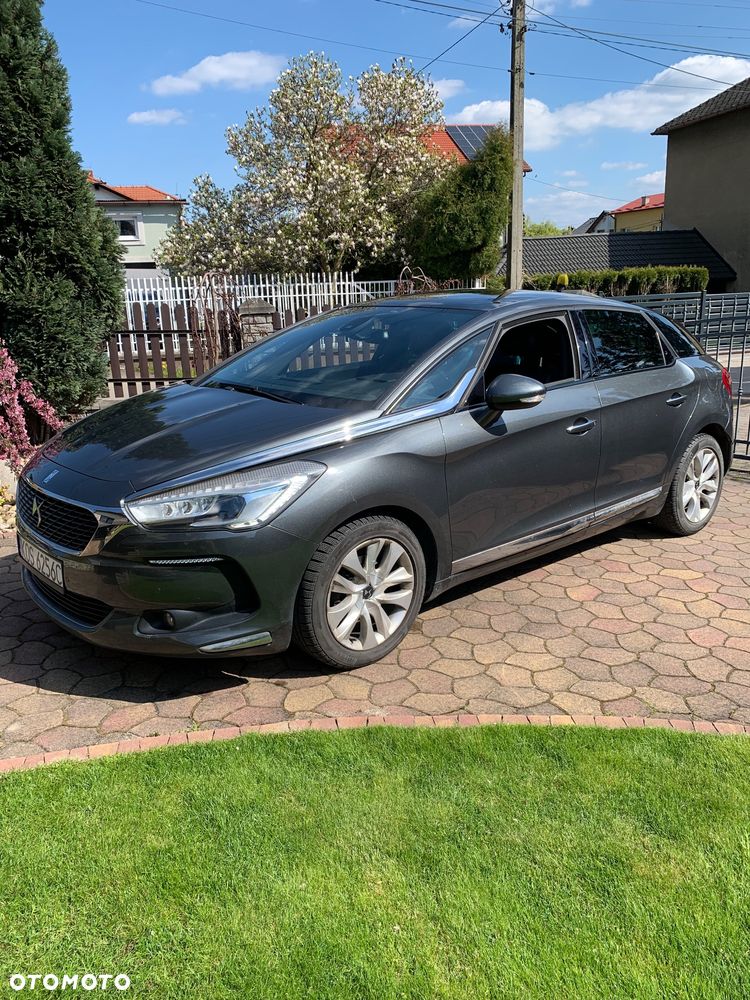 Citroën DS5 1.6 e-HDi Chic MCP - 6