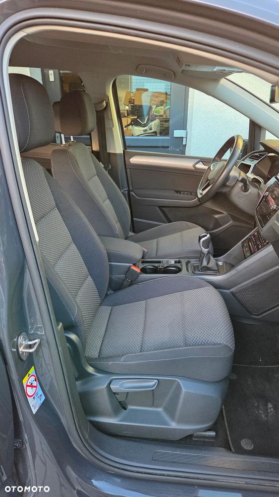 Volkswagen Touran 1.5 TSI EVO Comfortline Plus - 23