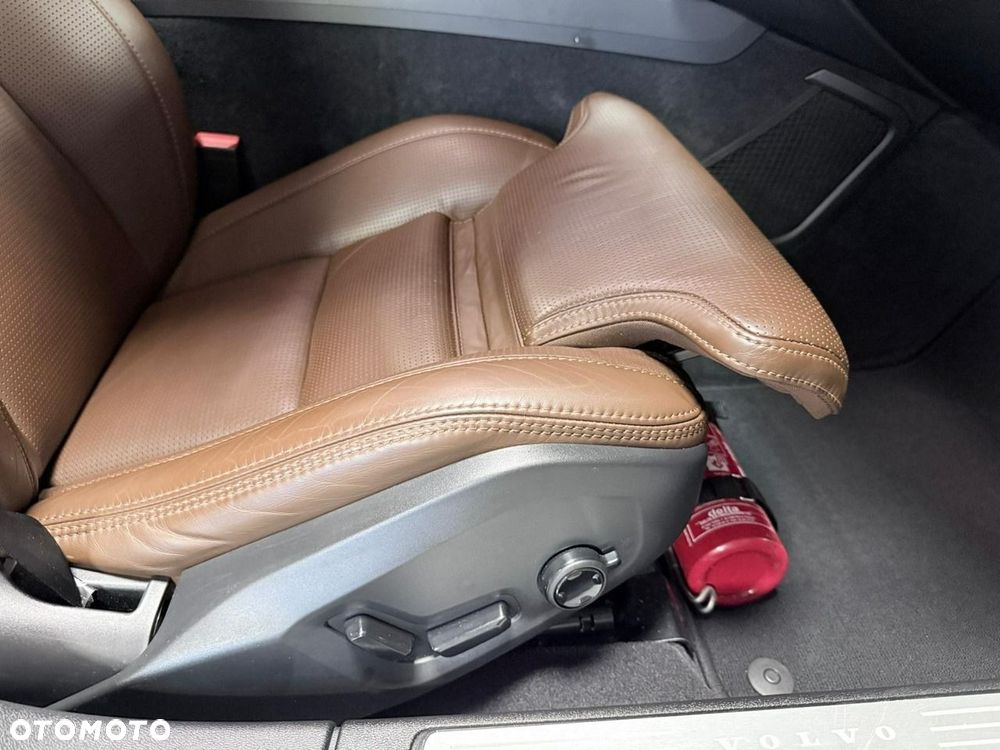 Volvo V60 D3 Inscription - 29