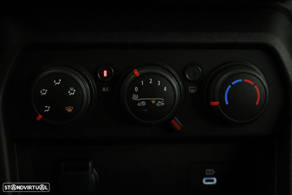Dacia Sandero - 13