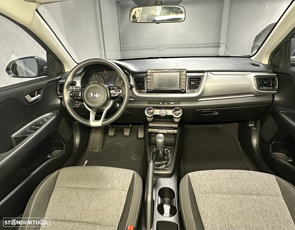 Kia Stonic 1.0 T-GDI Urban - 11
