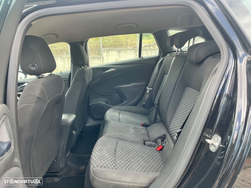 Opel Astra 1.6 D S&S Business - 14