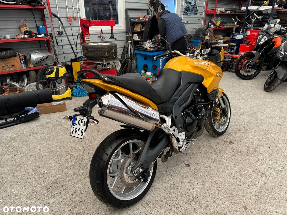Triumph Tiger - 5