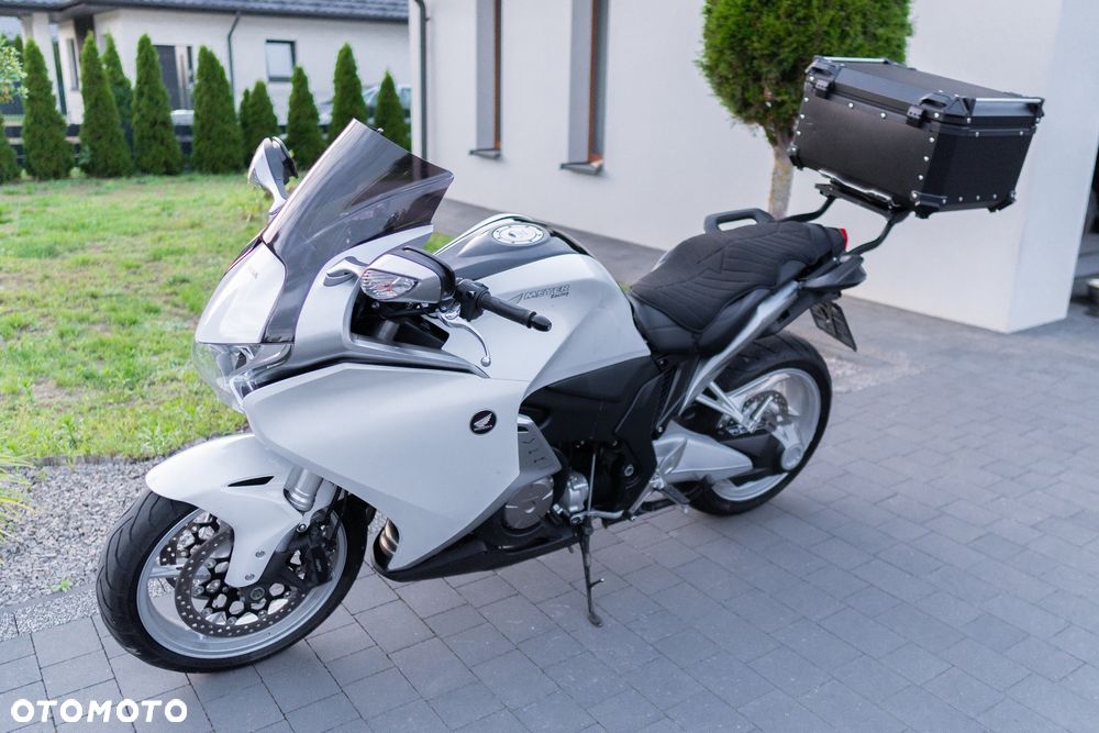 Honda VFR - 6