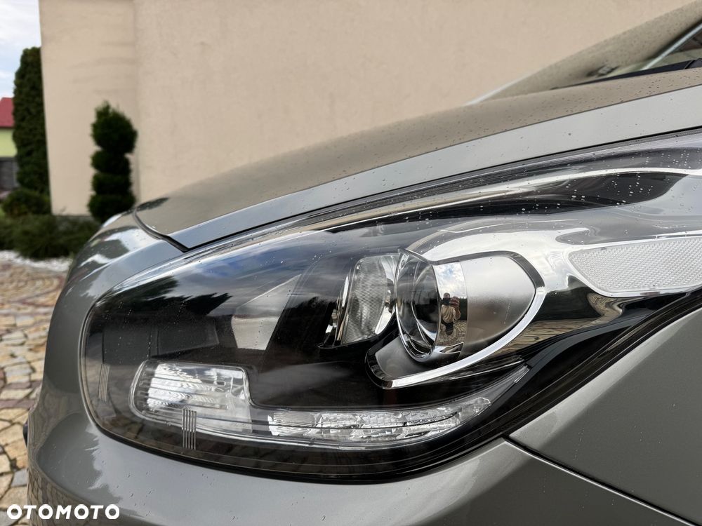 Kia Carens 1.7 CRDi 115 Dream-Team Edition - 7