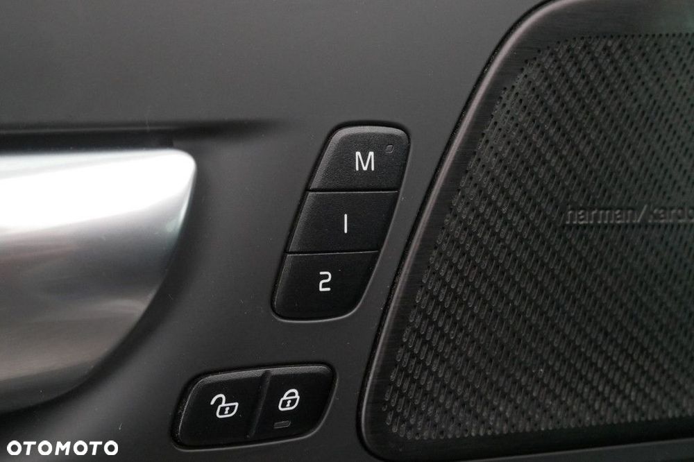 Volvo XC 60 - 31