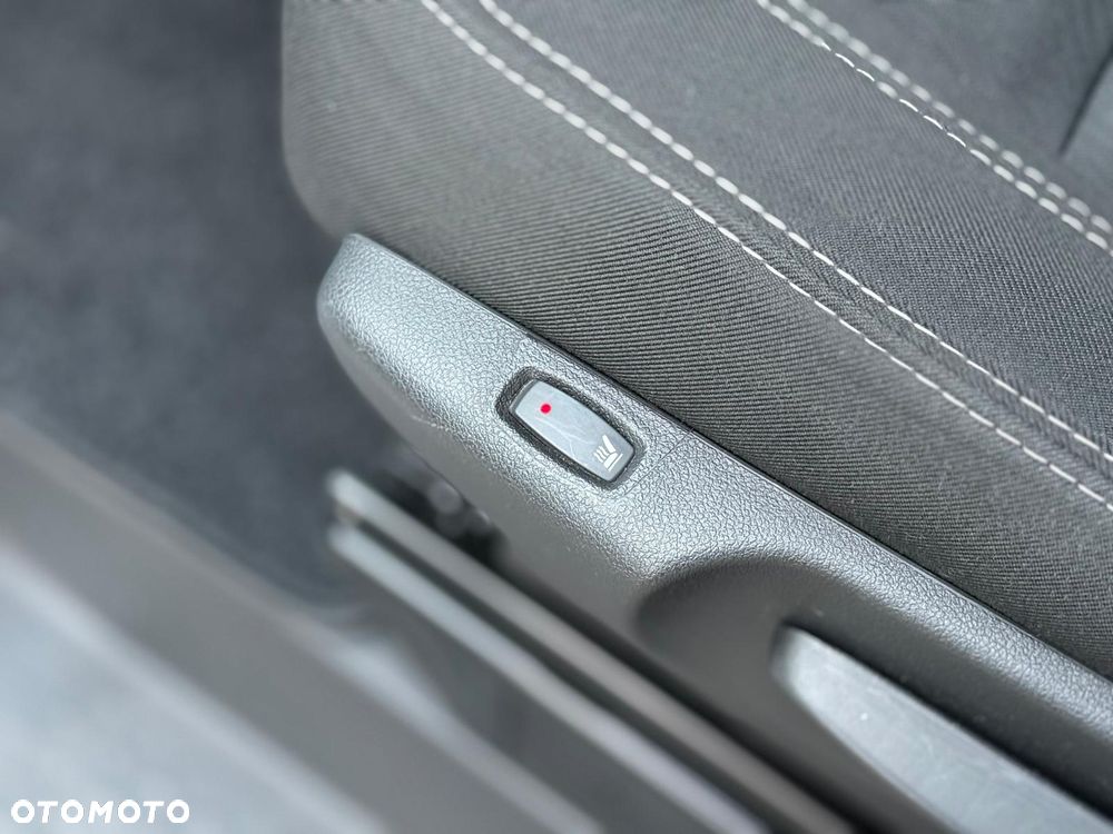 Renault Trafic 2.0 dCi EDC - 21