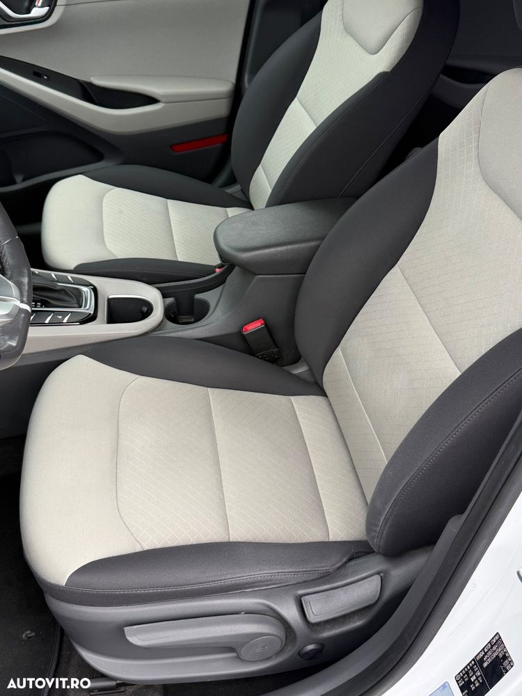 Hyundai IONIQ Hybrid 1.6 GDI Premium - 7