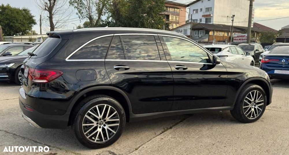 Mercedes-Benz GLC - 9