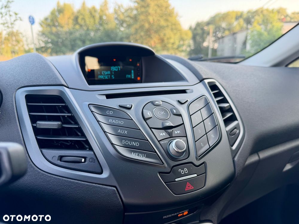 Ford Fiesta 1.0 EcoBoost Titanium X - 11