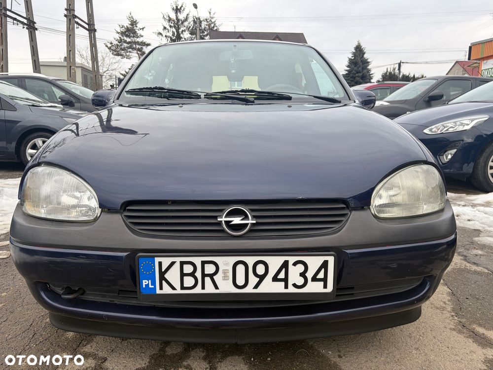 Opel Corsa 1.2 City 16v - 10