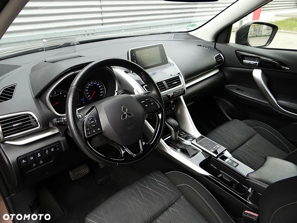 Mitsubishi Eclipse Cross 1.5 T-MIVEC (ClearTec) CVT 2WD Plus - 24