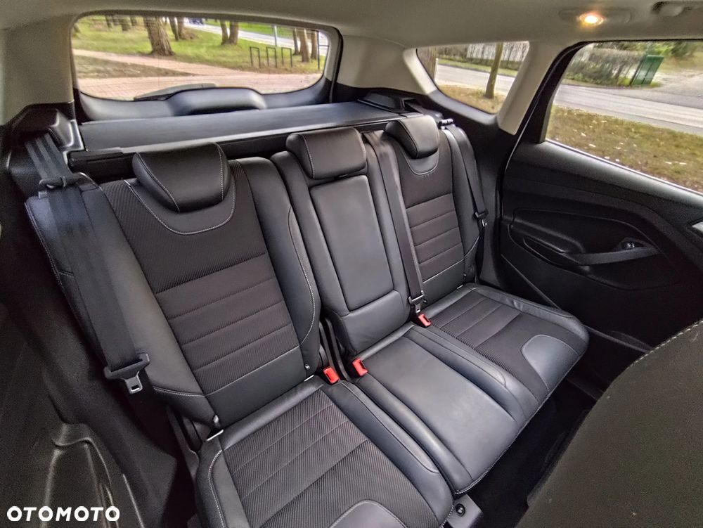 Ford Kuga 2.0 TDCi 4x4 Individual - 26