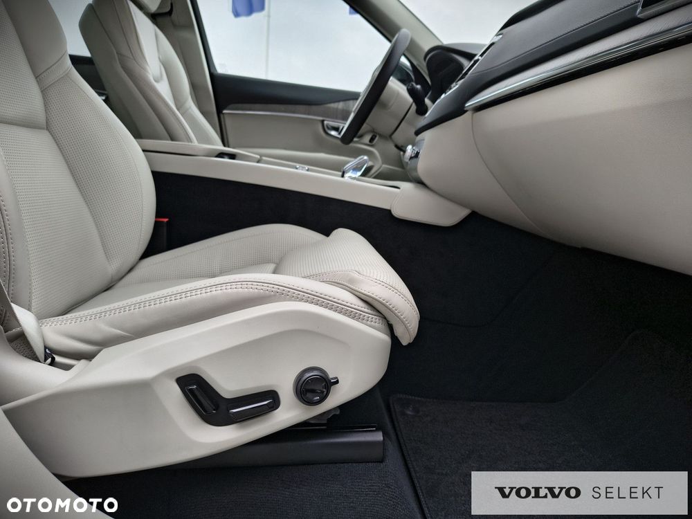Volvo XC 90 - 28