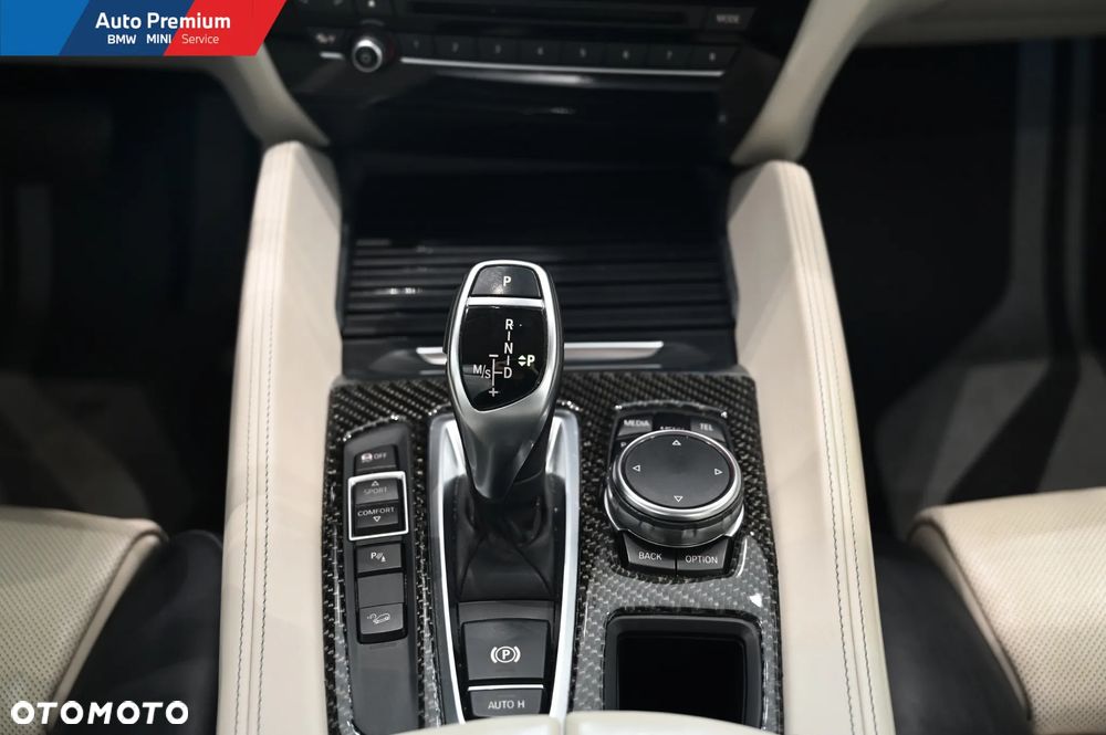 BMW X6 xDrive30d - 11