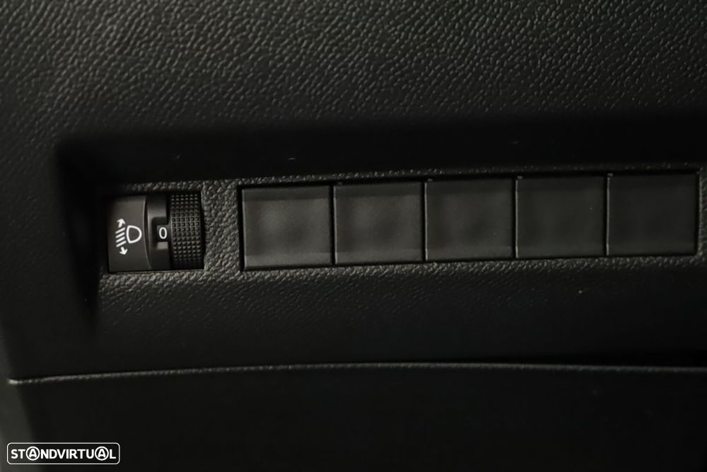 Peugeot 208 1.2 PureTech Allure - 20