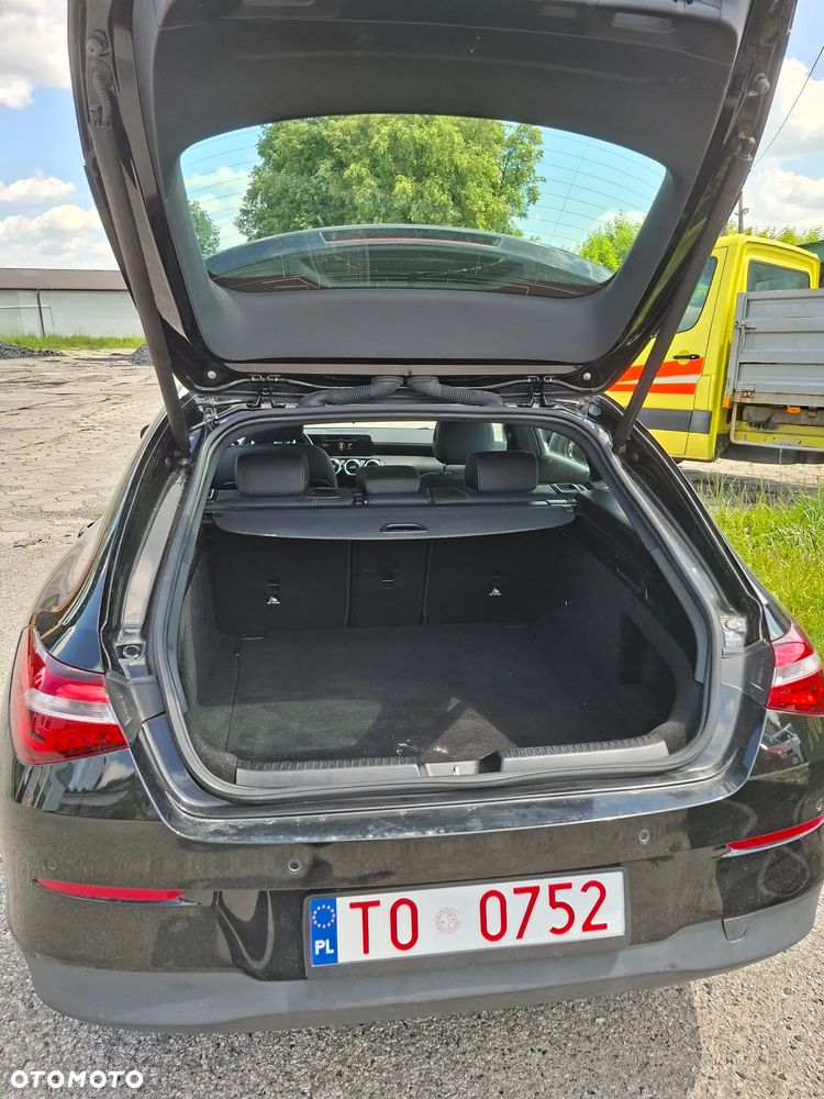 Mercedes-Benz CLA 180 d 8G-DCT Special Edition - 4