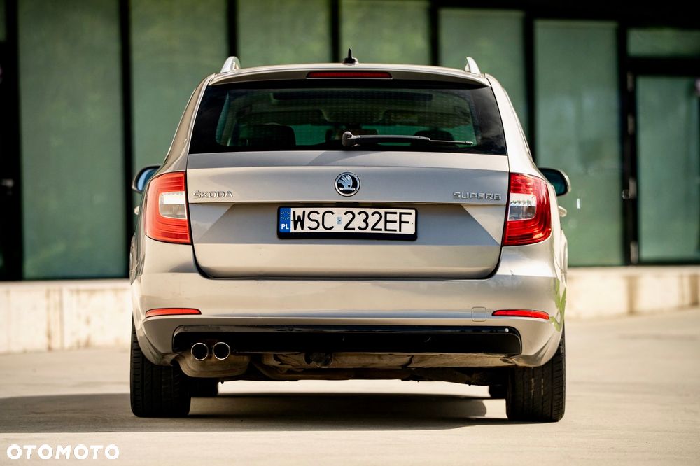 Skoda Superb 2015 photo 5