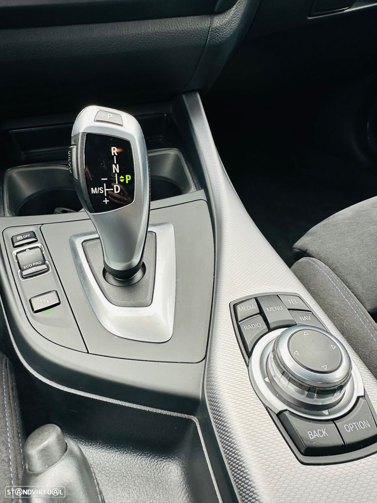 BMW 125 dA Pack M - 23