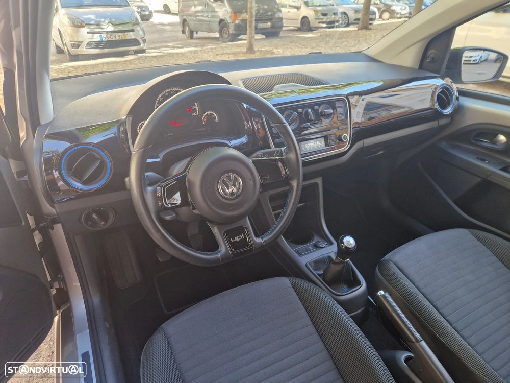 VW Up! - 10