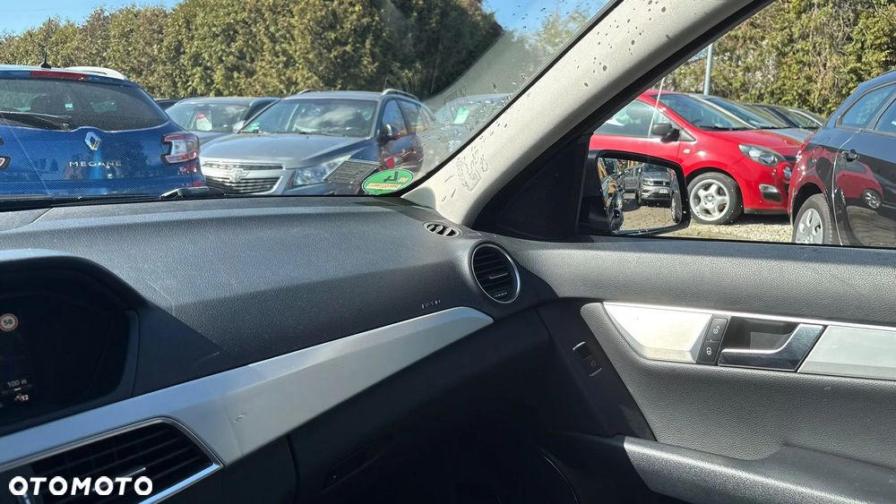 Mercedes-Benz Klasa C 220 CDI Avantgarde - 30