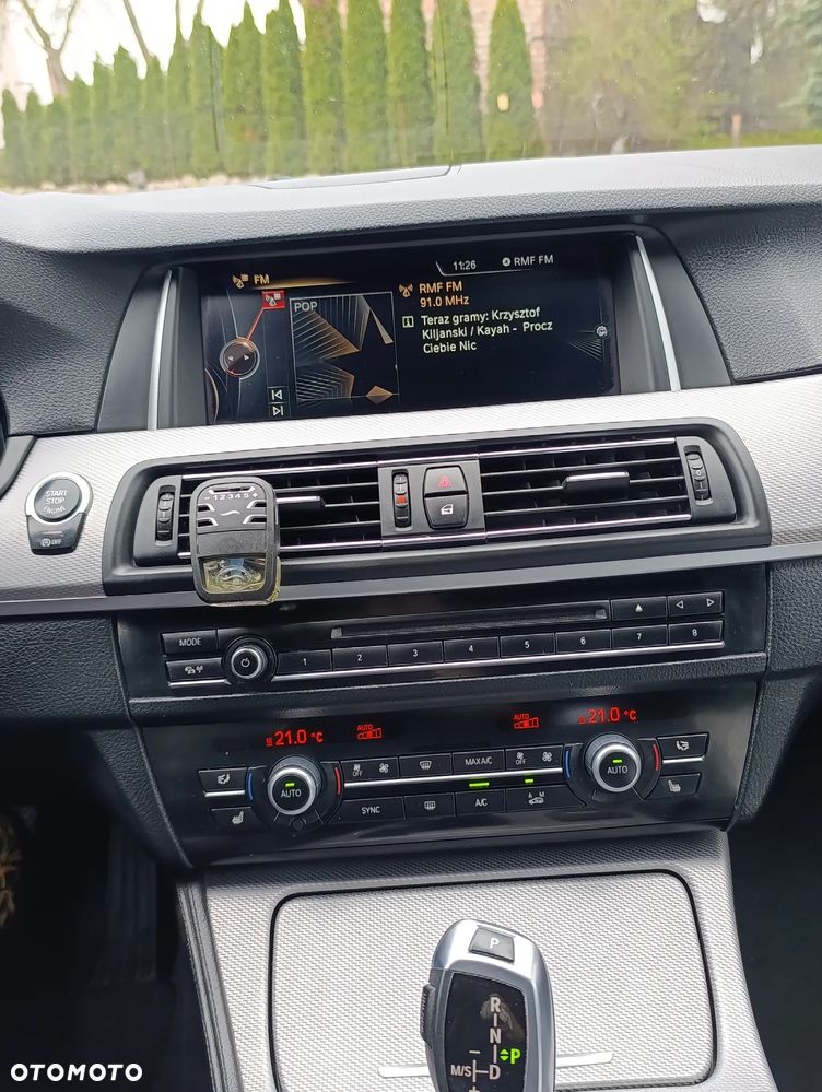 BMW Seria 5 525d xDrive Luxury Line - 22