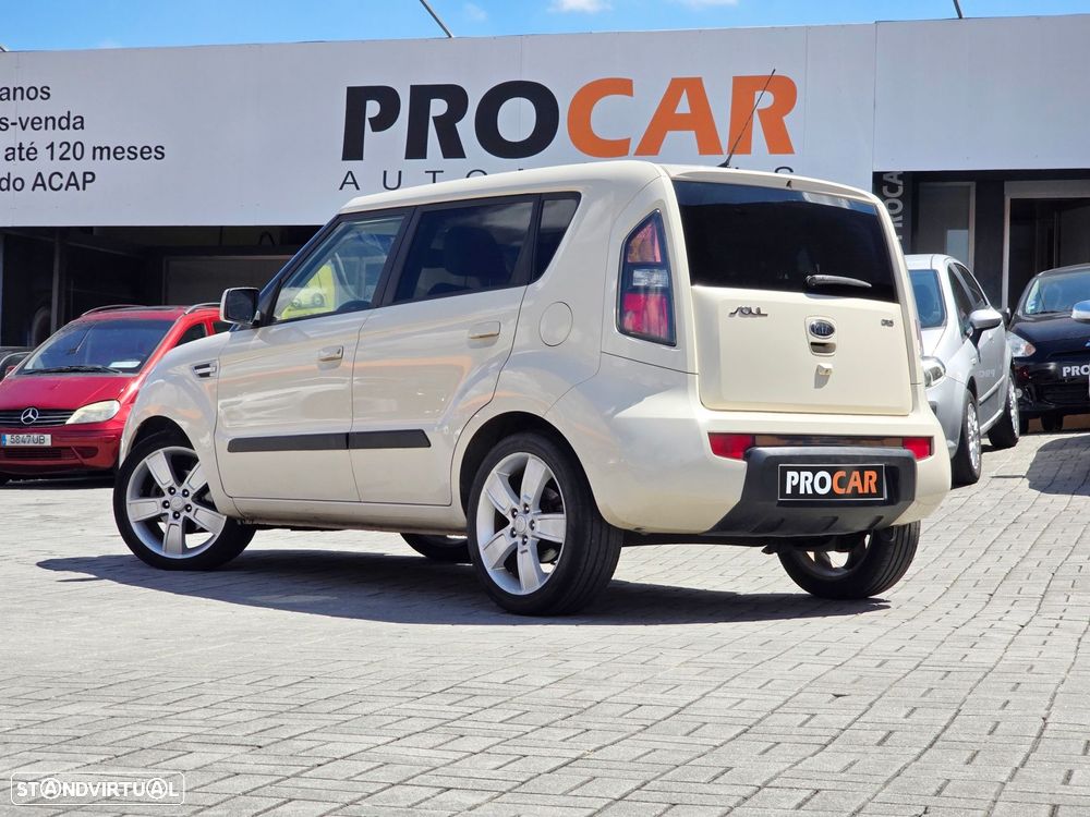 Kia Soul 1.6 CRDi EX - 22