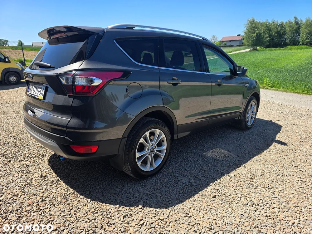 Ford Kuga 1.5 EcoBoost 2x4 Titanium - 6