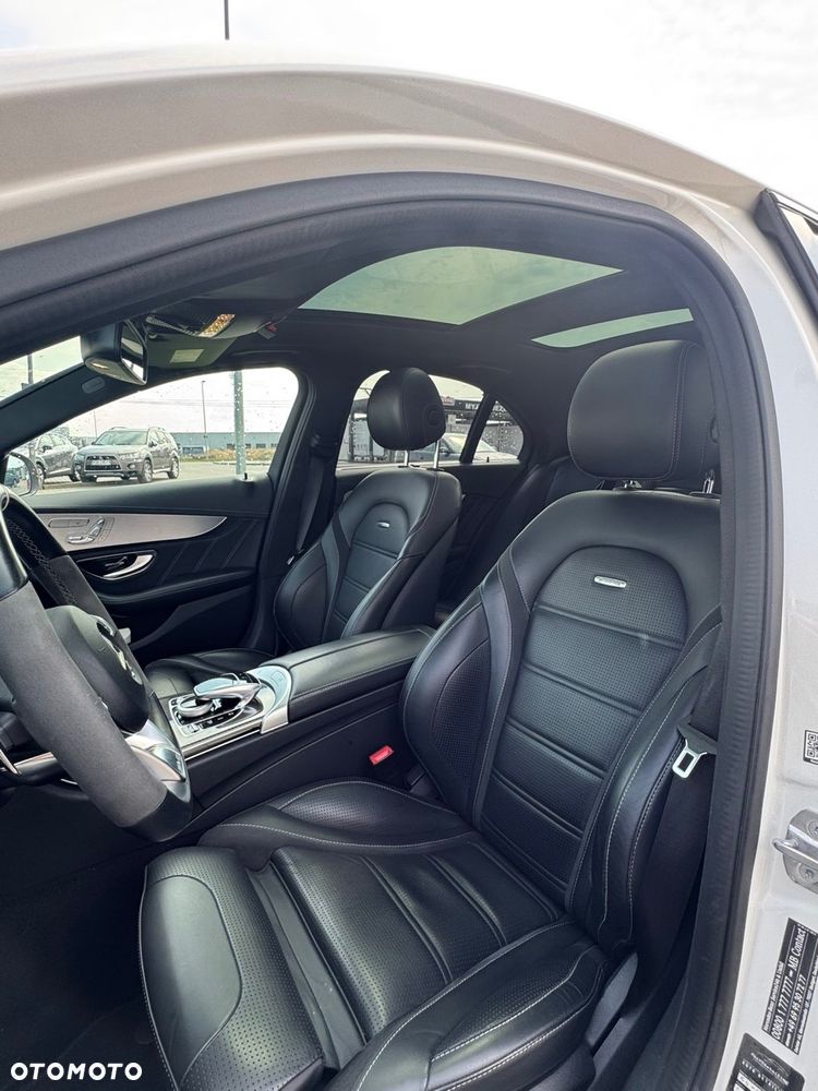 Mercedes-Benz Klasa C AMG 63 S AMG Speedshift 7G-MCT - 15