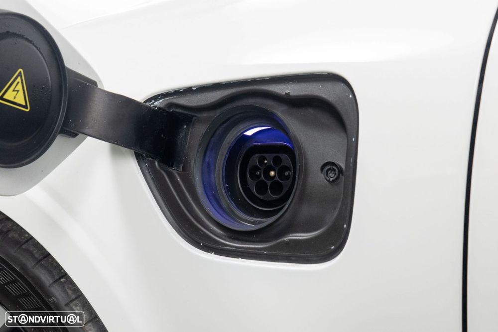 Volvo V60 2.0 T6 AWD TE R-Design - 18