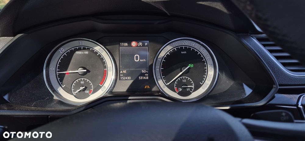 Skoda Superb 2.0 TDI 4x4 L&K DSG - 21