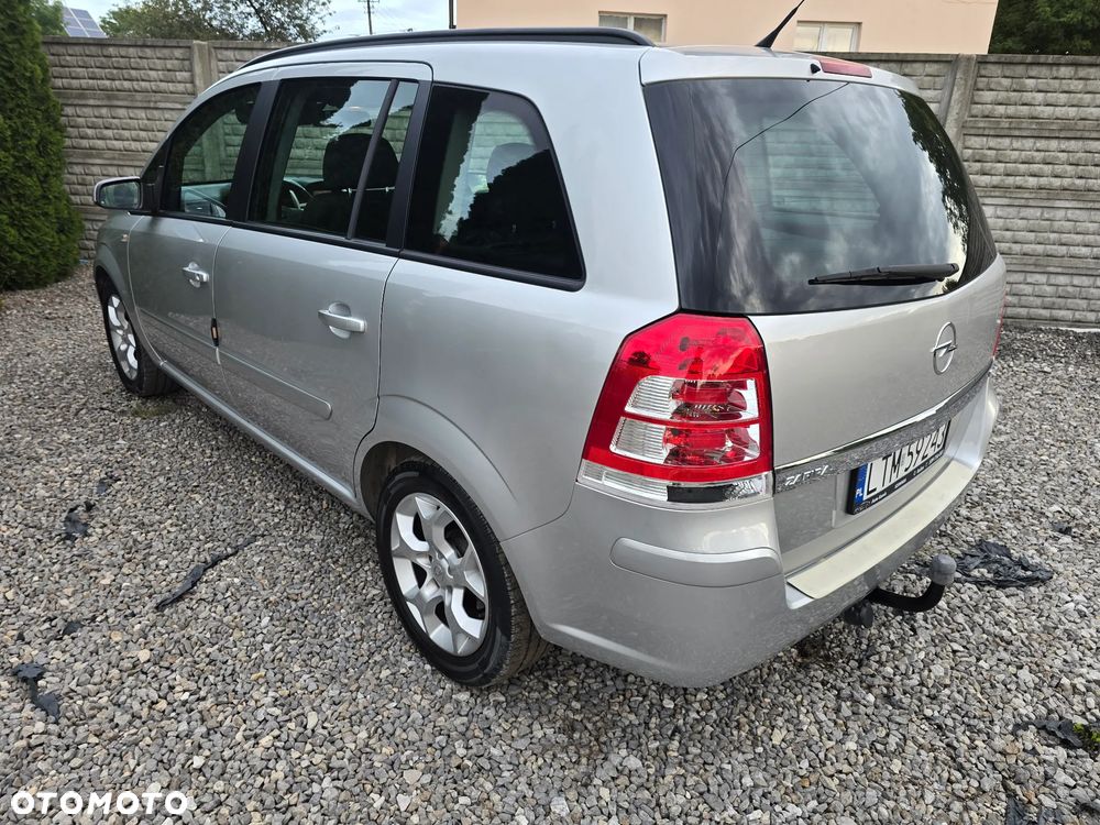 Opel Zafira 1.8 Cosmo - 8