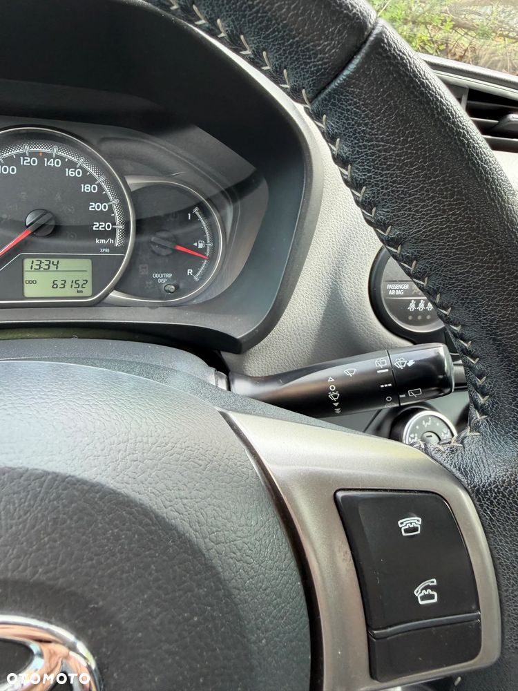 Toyota Yaris 1.33 Active - 14
