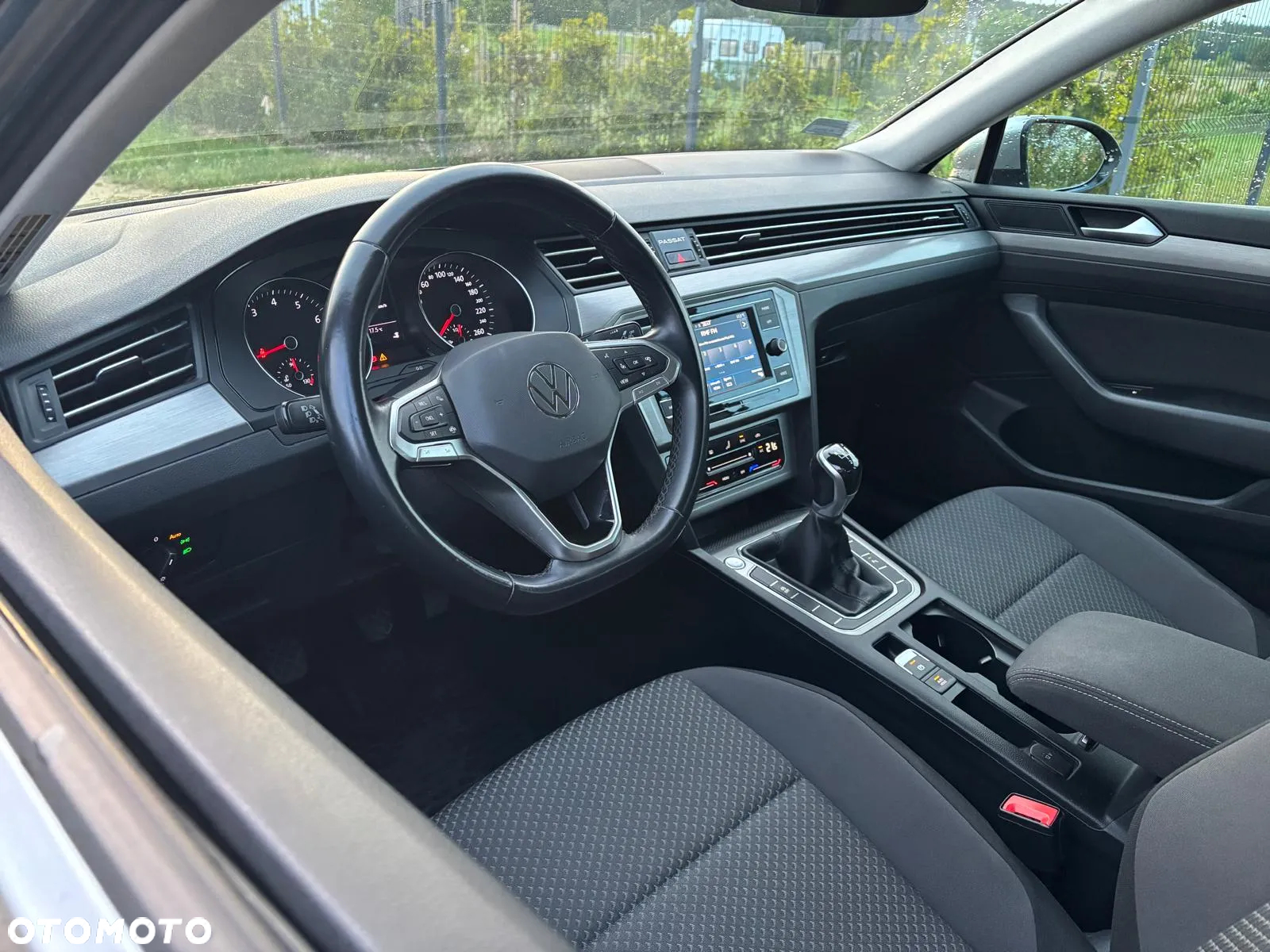 Volkswagen Passat - 9