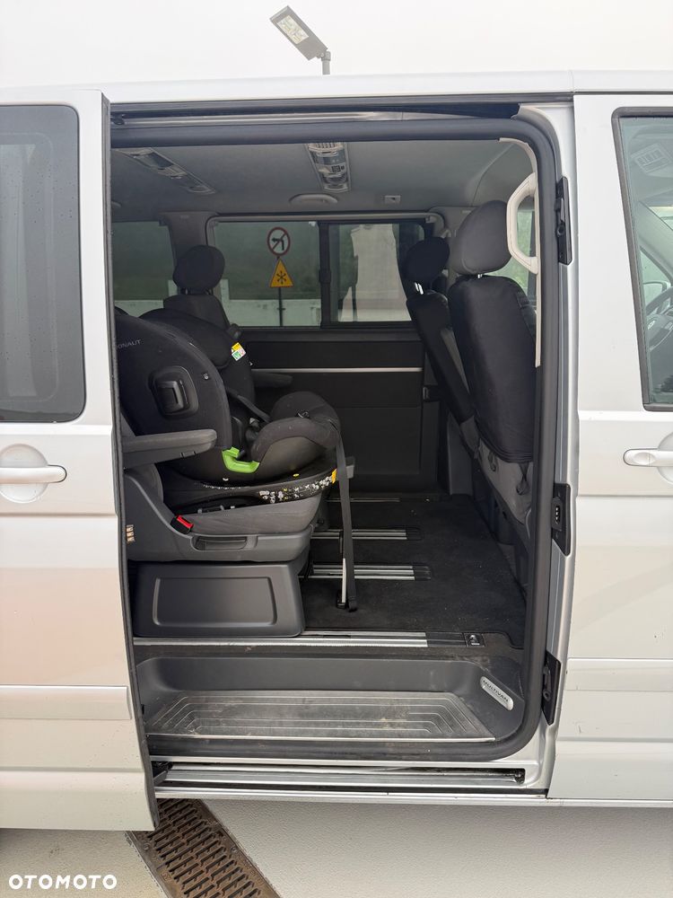 Volkswagen Multivan - 9
